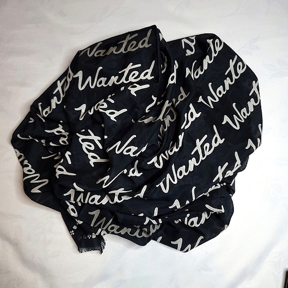 *Rare* Coach Wanted Script Woven Shawl - Picture 3 of 7